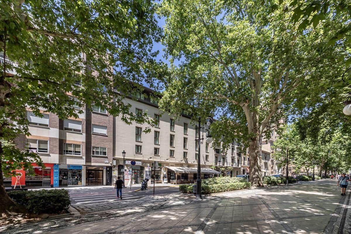 Piso de 4 habitaciones en Granada ciudad en venta - 615.000 € (Ref: 9958155)
