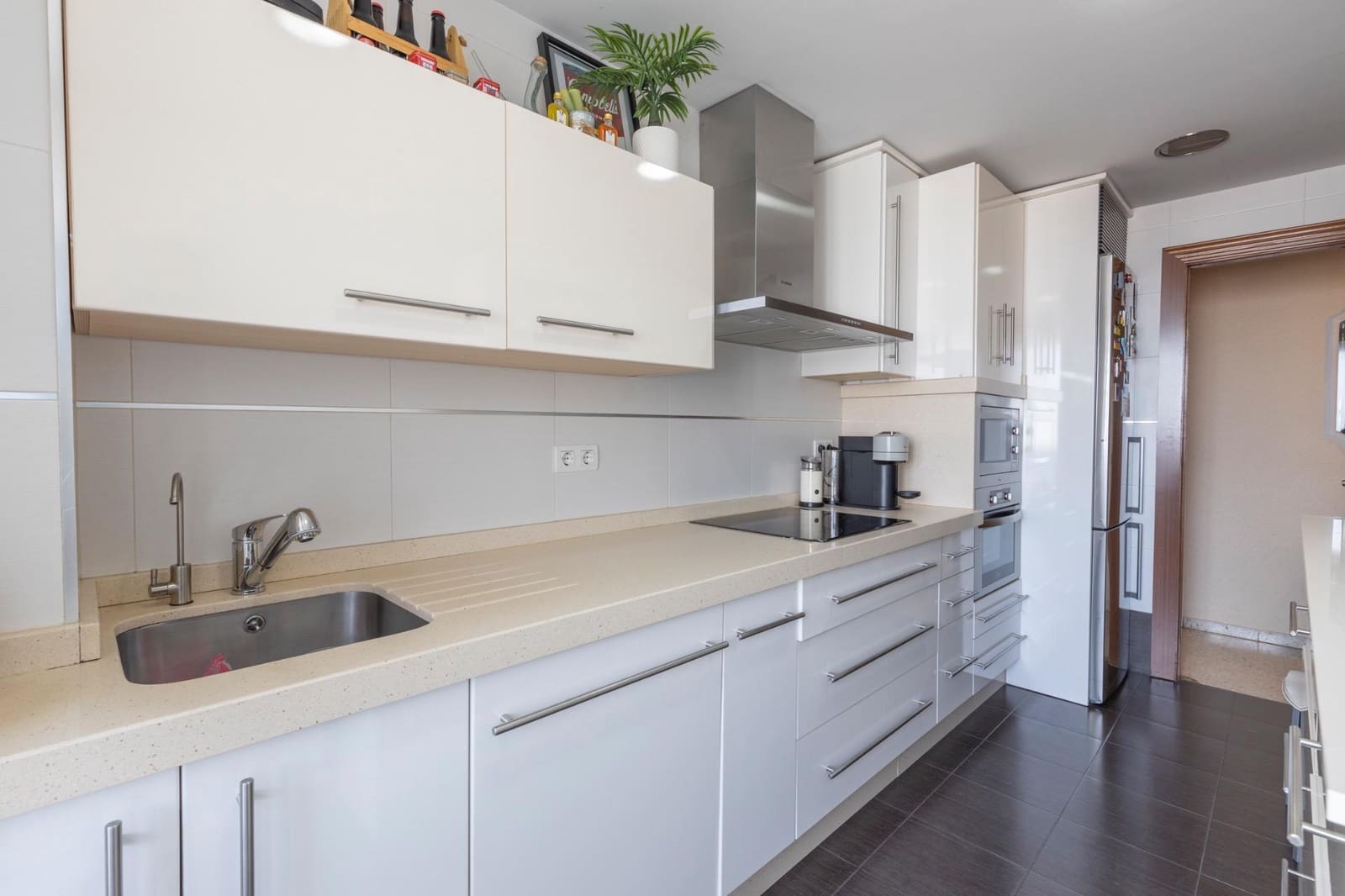 4 soveværelse Lejlighed til salg i Granada by - € 259.000 (Ref: 9959978)