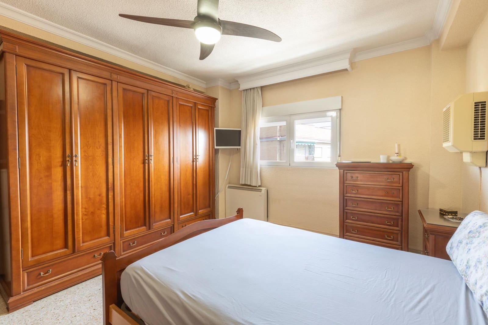 4 soveværelse Lejlighed til salg i Granada by - € 259.000 (Ref: 9959978)