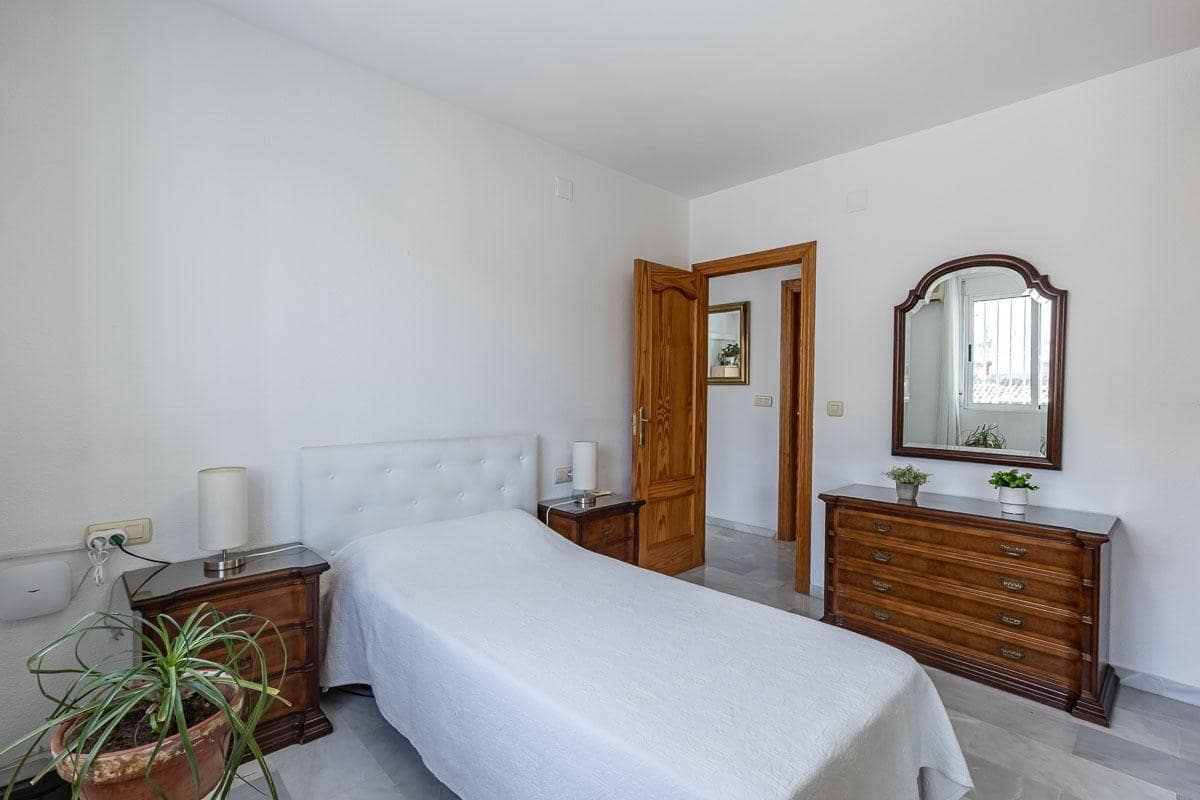 2 makuuhuone Asunto myytävänä paikassa Maracena - 167 200 € (Ref: 9959979)