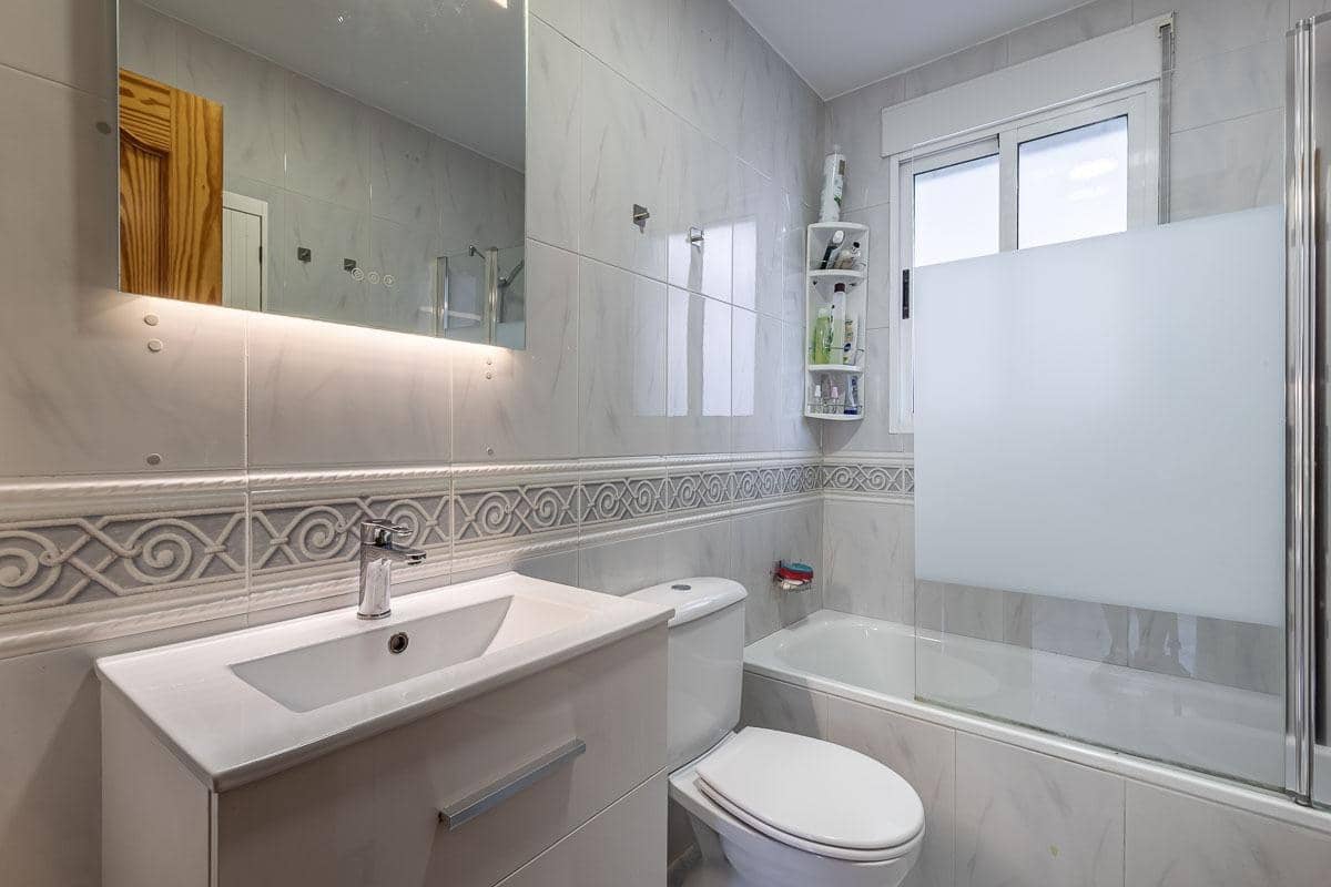 2 makuuhuone Asunto myytävänä paikassa Maracena - 167 200 € (Ref: 9959979)