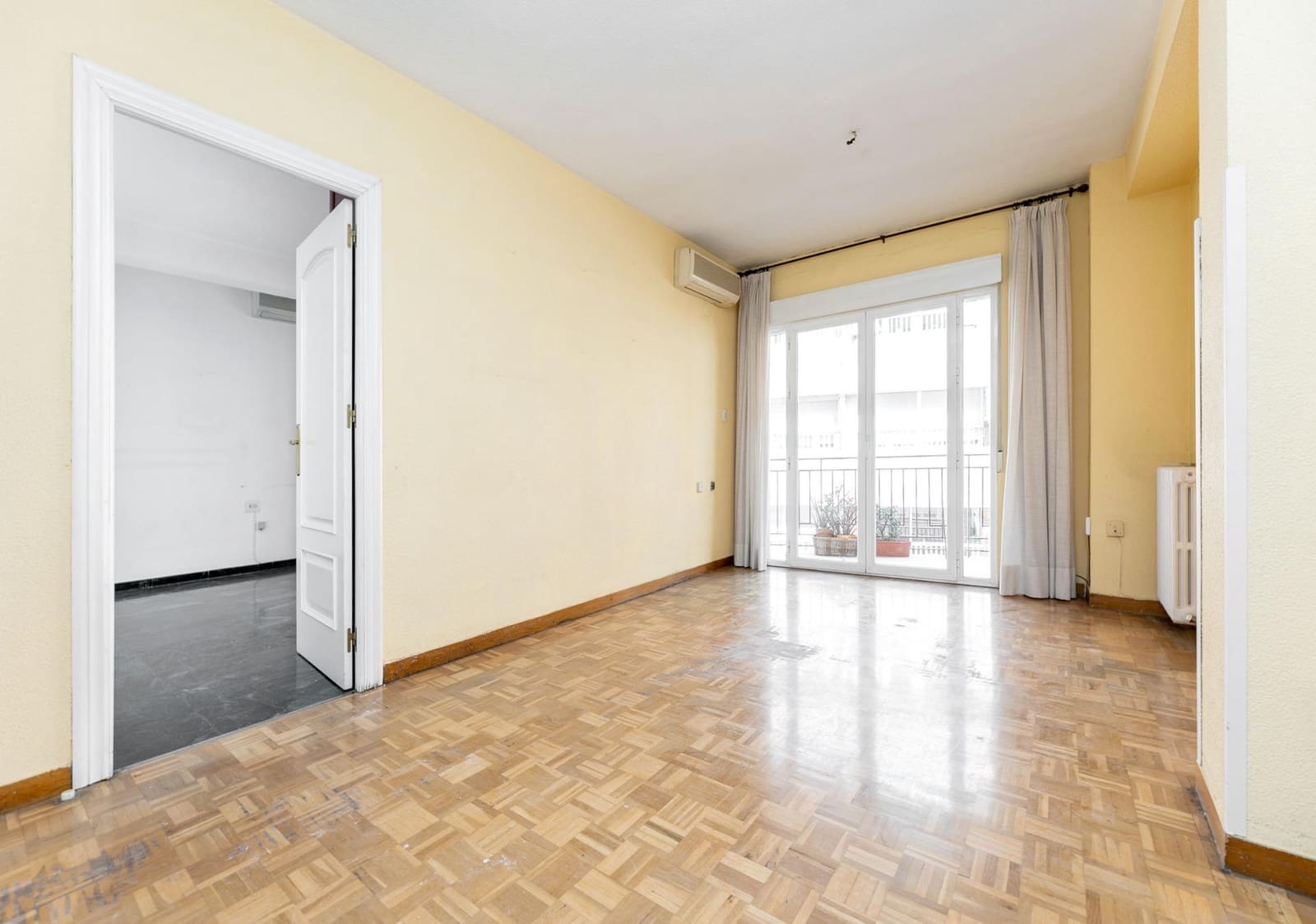 5 soverom Leilighet til salgs i Granada by med garasje - € 575 000 (Ref: 9959981)