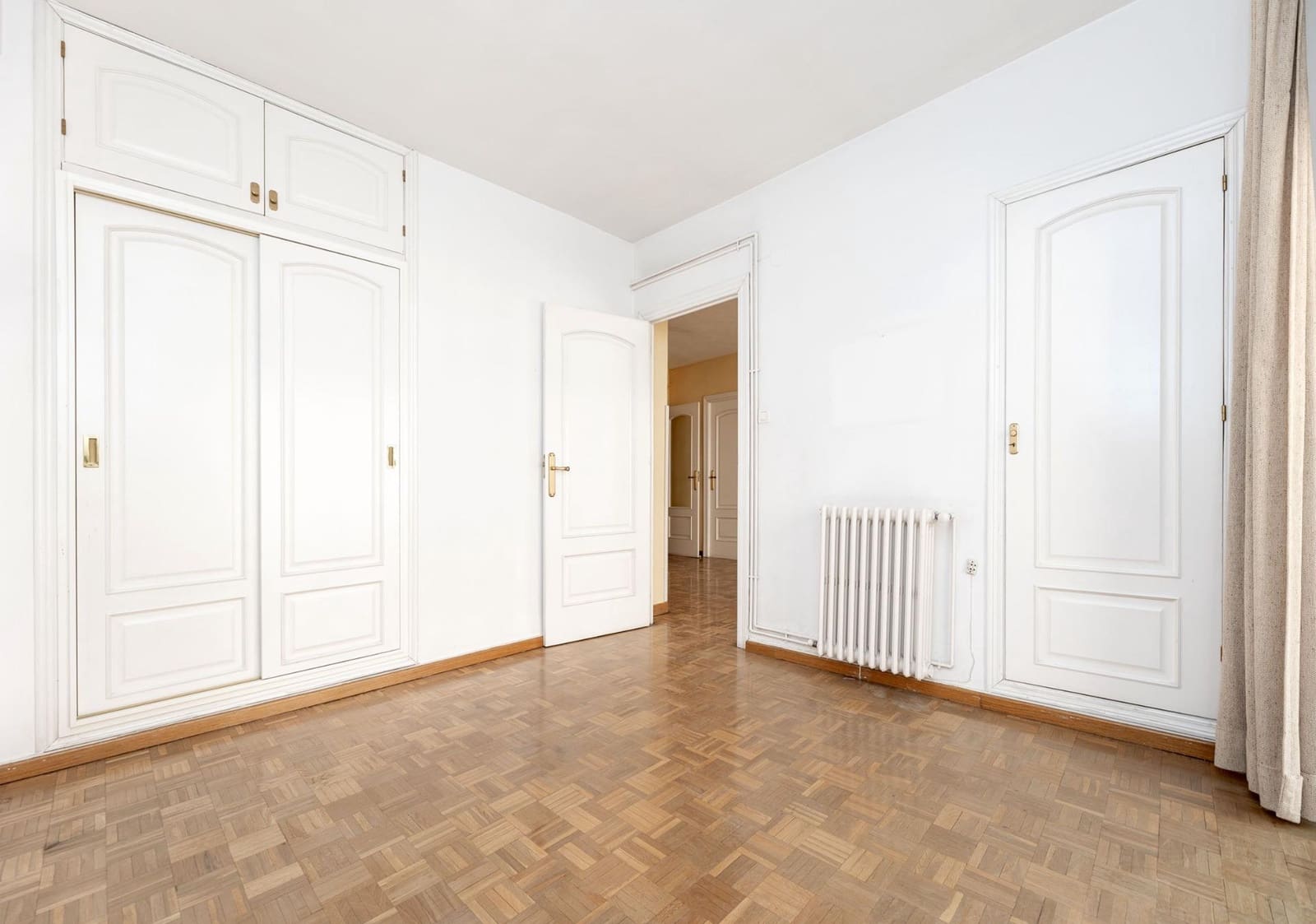 5 soverom Leilighet til salgs i Granada by med garasje - € 575 000 (Ref: 9959981)