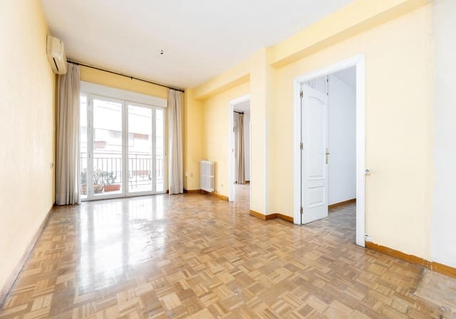5 soverom Leilighet til salgs i Centro, Granada by med garasje - € 575 000 (Ref: 9959981)