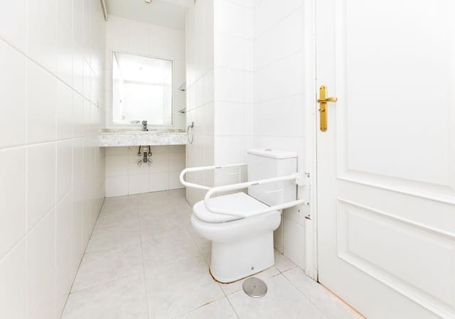 5 soverom Leilighet til salgs i Centro, Granada by med garasje - € 575 000 (Ref: 9959981)