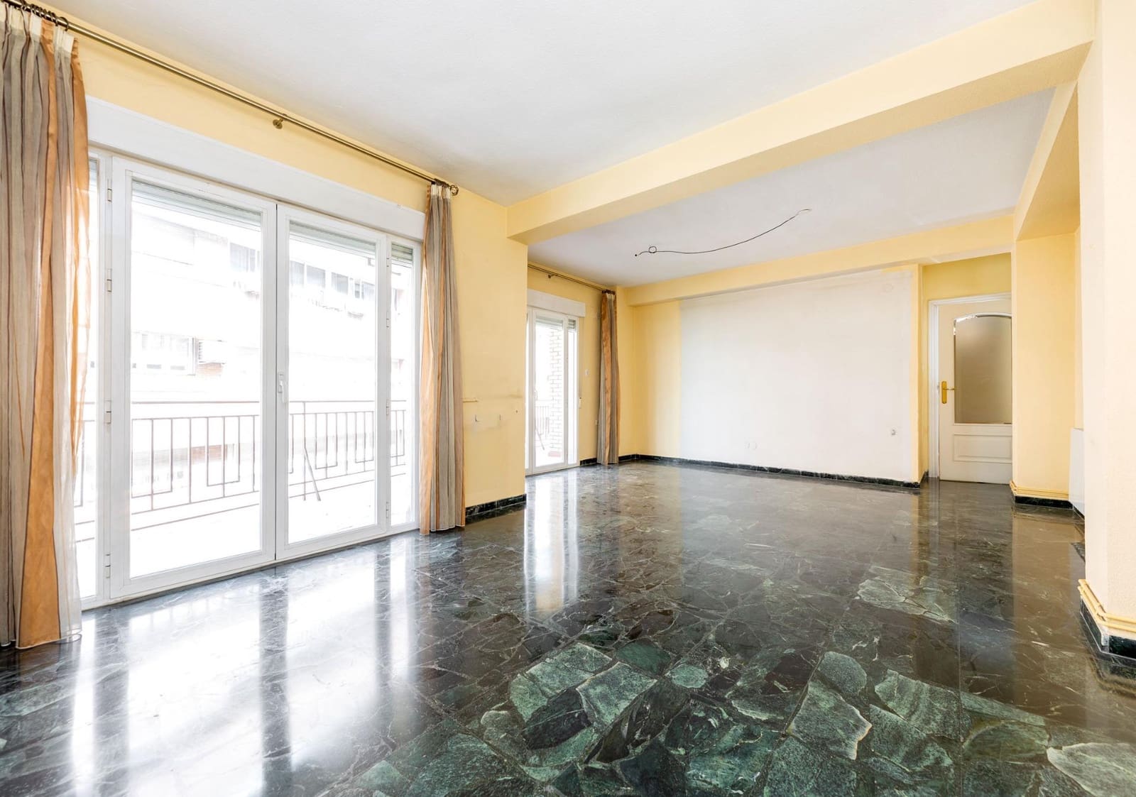 5 soverom Leilighet til salgs i Granada by med garasje - € 575 000 (Ref: 9959981)