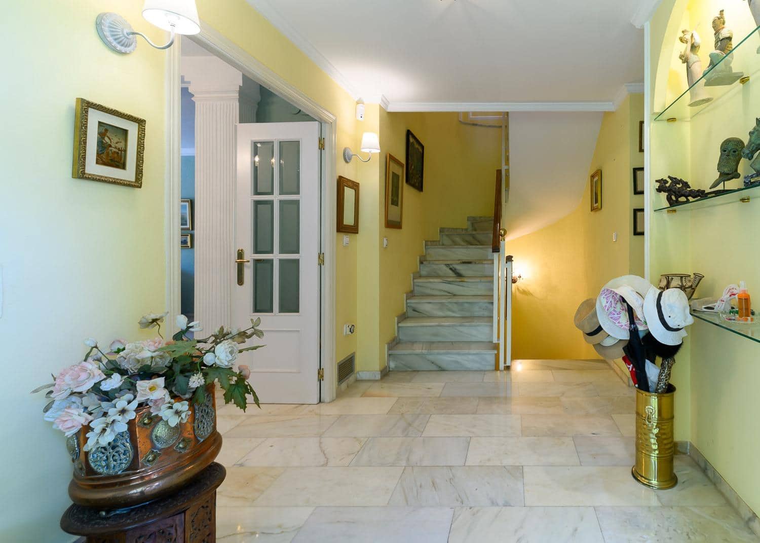 5 bedroom Villa for sale in Albolote with pool garage - € 368,000 (Ref: 9959982)