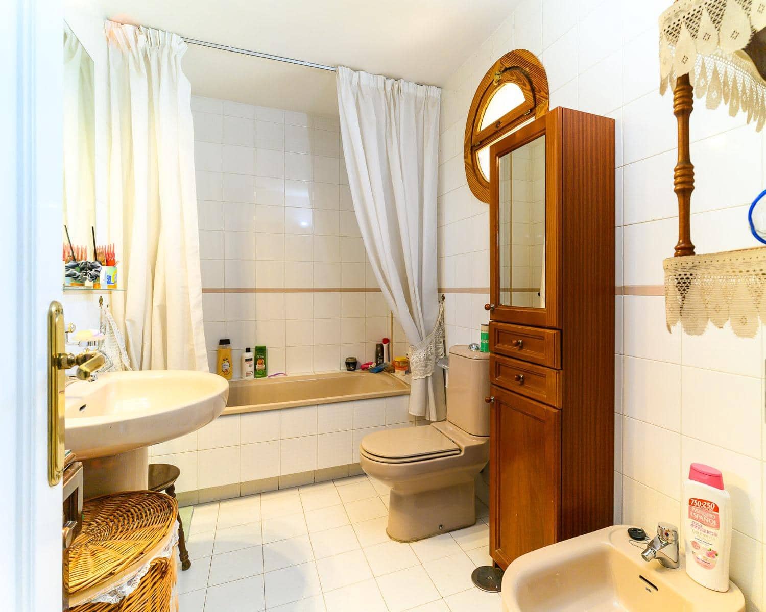 5 bedroom Villa for sale in Albolote with pool garage - € 368,000 (Ref: 9959982)