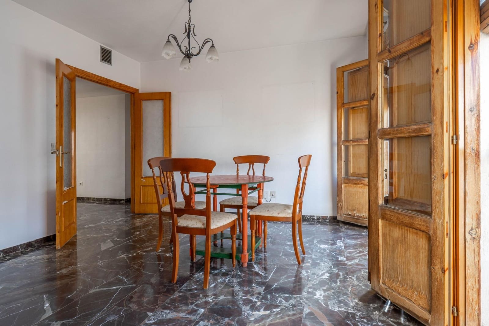 3 sovrum Lägenhet till salu i Granada stad - 269 900 € (Ref: 9959984)