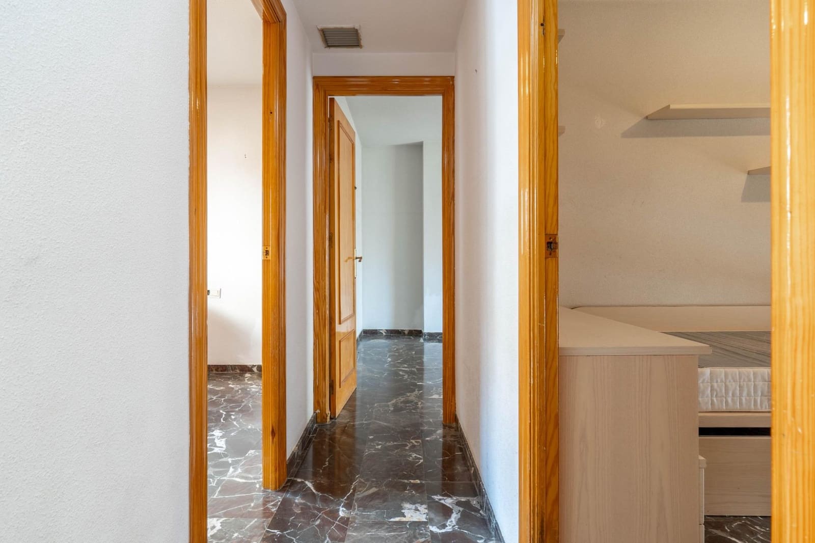 3 sovrum Lägenhet till salu i Granada stad - 269 900 € (Ref: 9959984)
