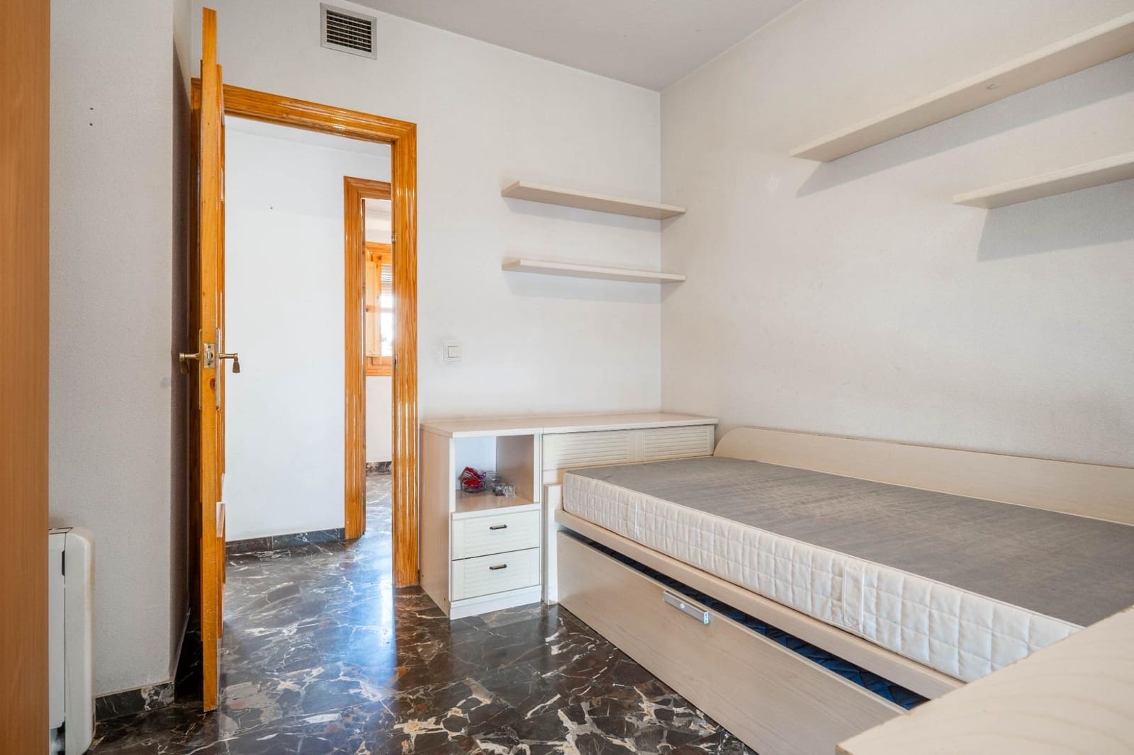 3 sovrum Lägenhet till salu i Granada stad - 269 900 € (Ref: 9959984)