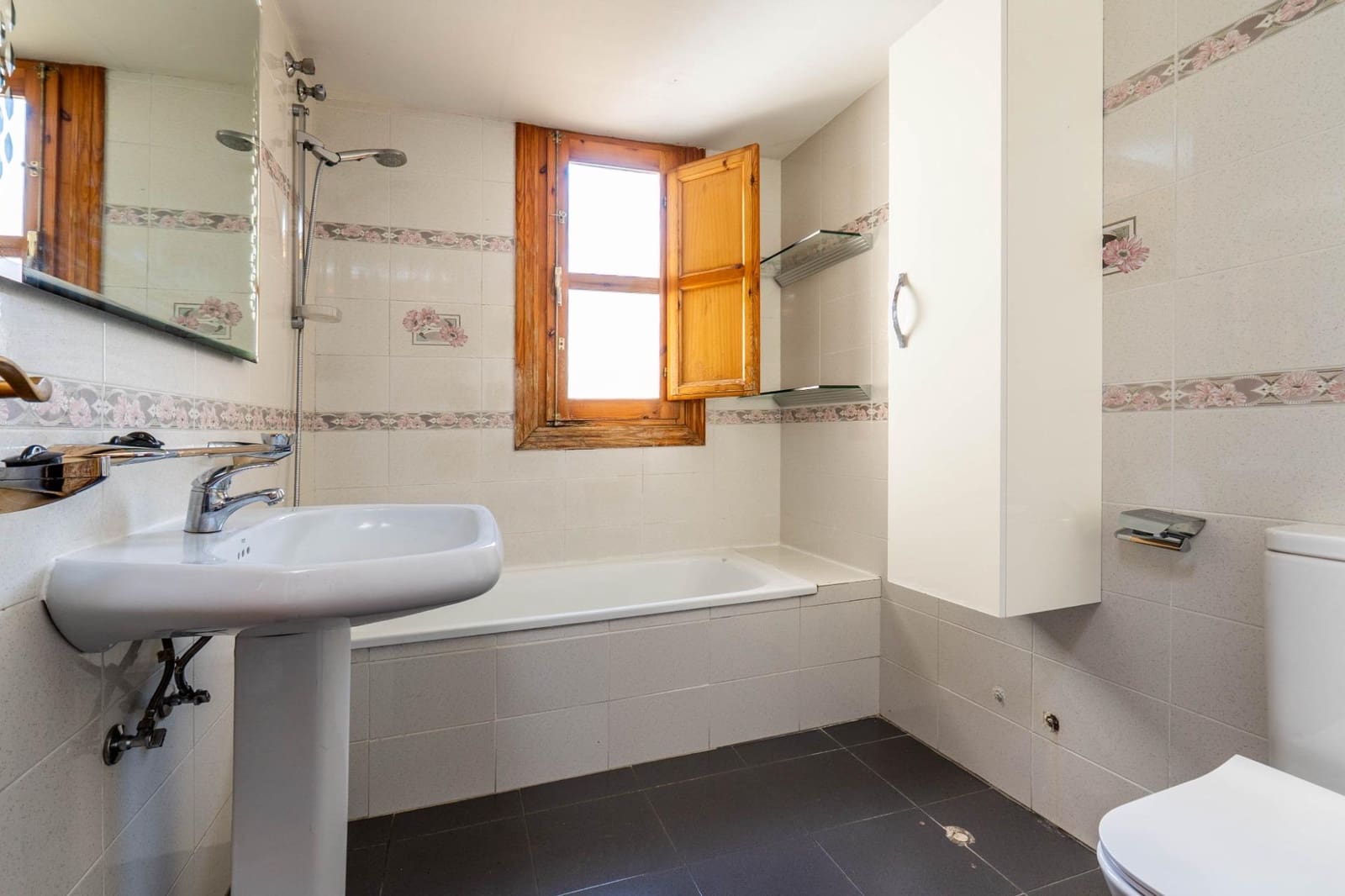 3 sovrum Lägenhet till salu i Granada stad - 269 900 € (Ref: 9959984)