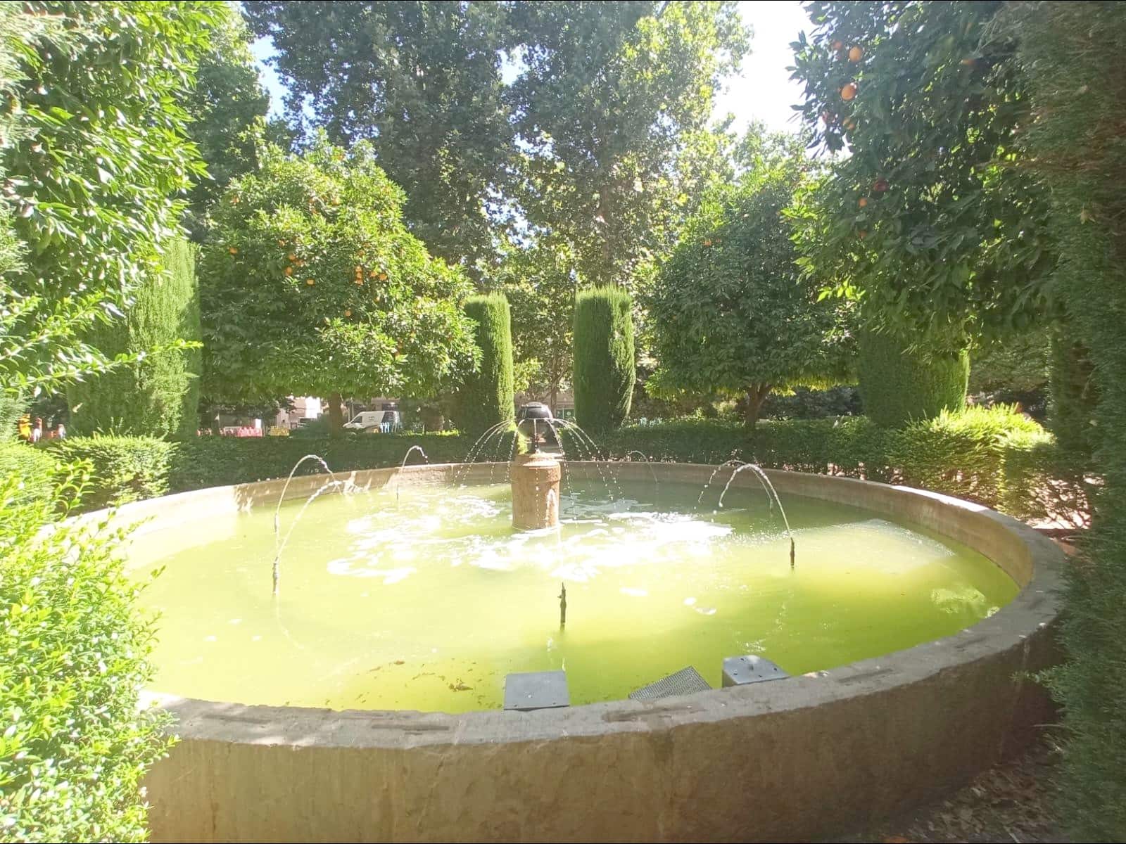 1 bedroom Apartment for rent in Granada city with pool garage - € 1,200 (Ref: 9963389)