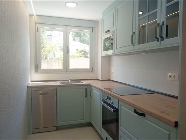 1 sypialnia Apartament do wynajęcia w Miasto Grenada z basenem garażem - 1 000 € (Ref: 9963389)