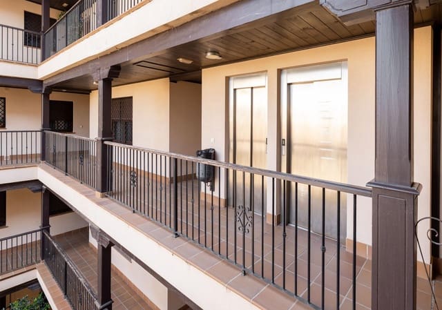 3 chambre Penthouse à vendre à Monachil avec garage - 304 900 € (Ref: 9963391)