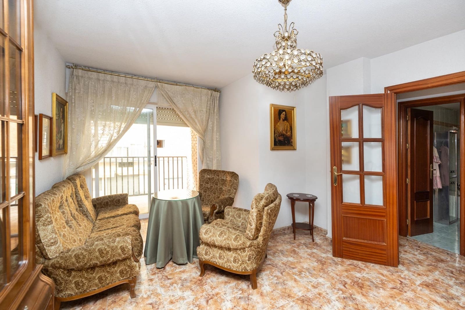 Piso de 3 habitaciones en Granada ciudad en venta - 250.000 € (Ref: 9965508)