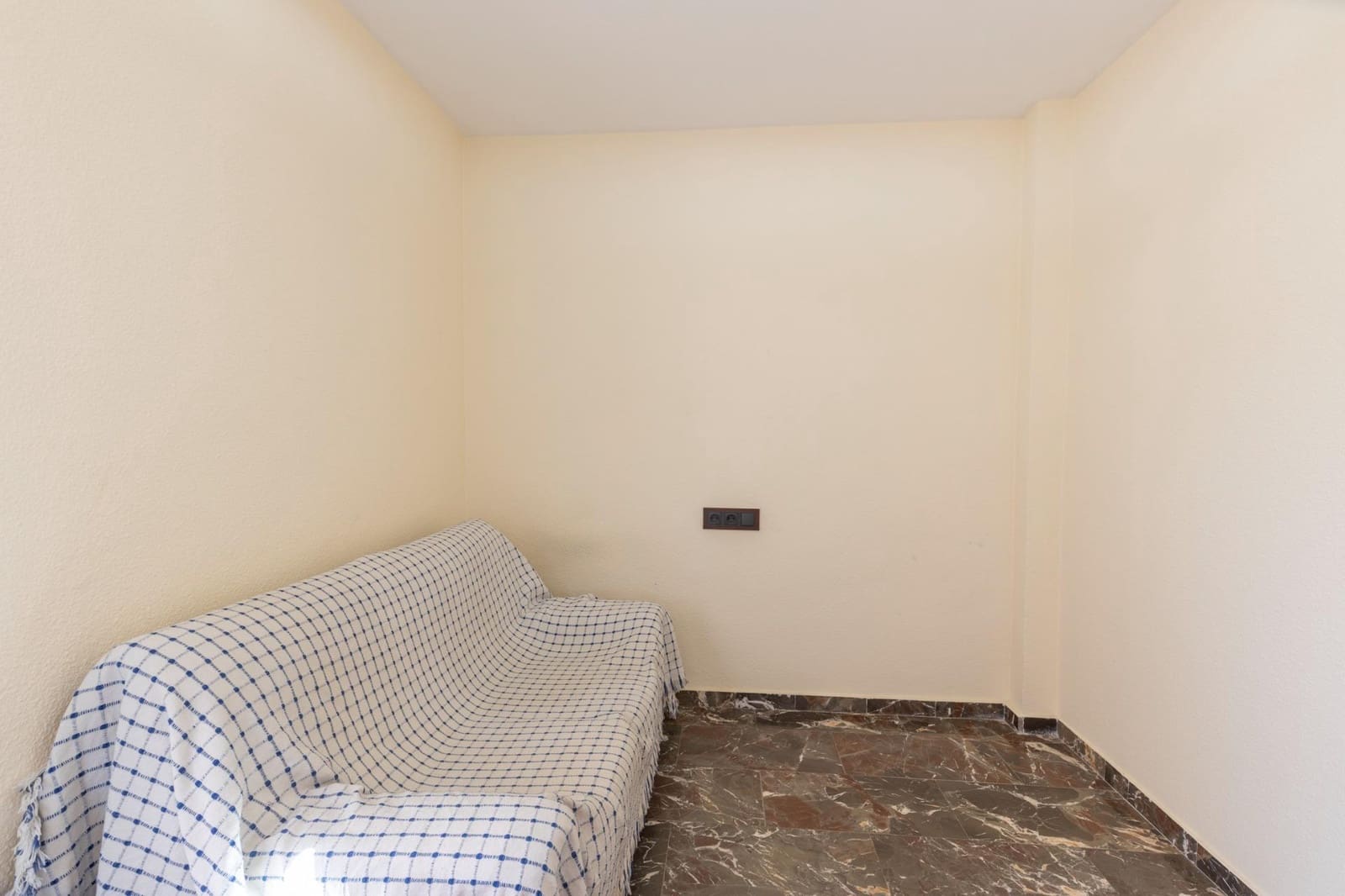4 soveværelse Rækkehus til salg i Huetor Vega med garage - € 259.000 (Ref: 9965509)