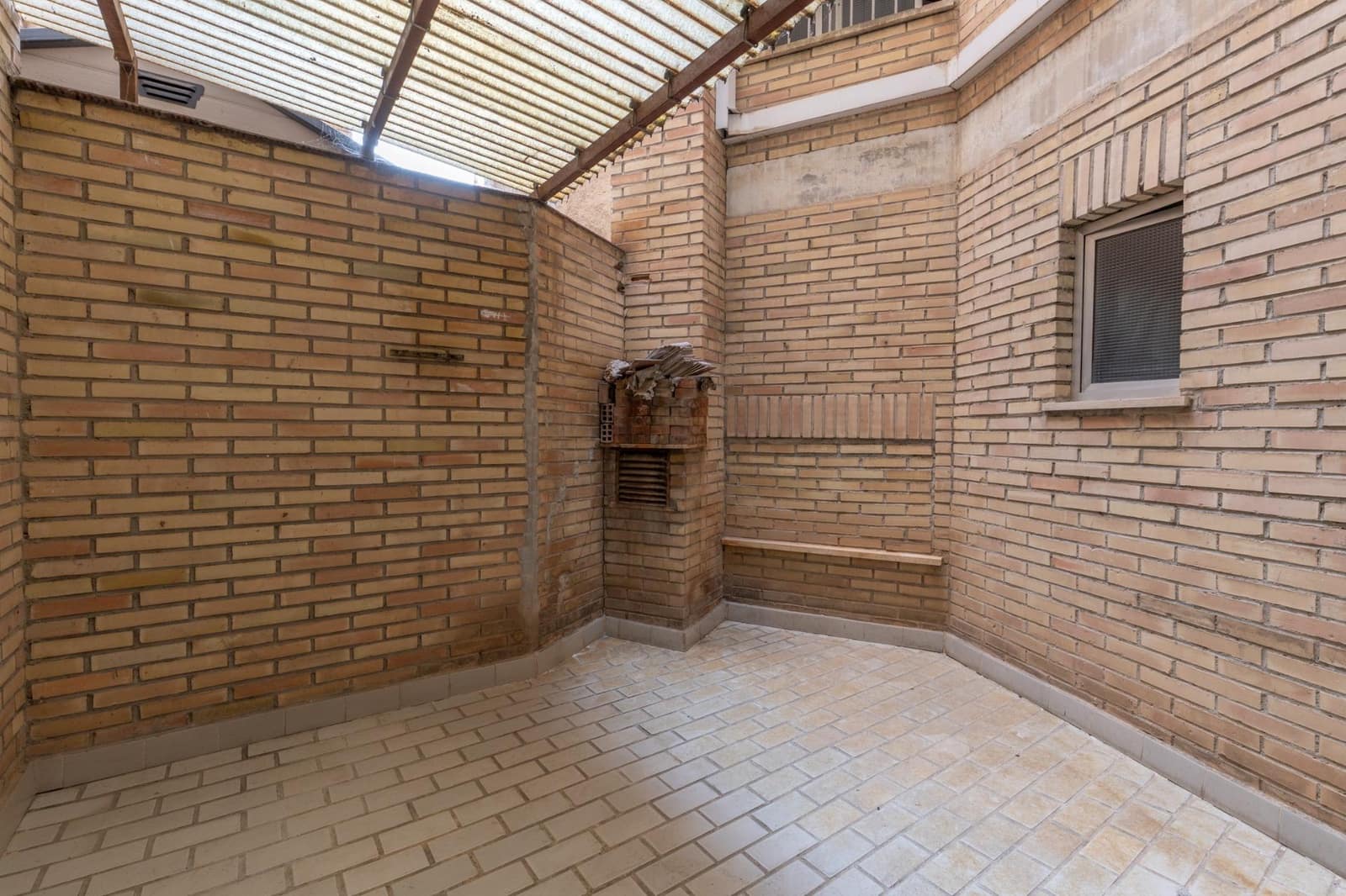 5 soverom Leilighet til salgs i Granada by med garasje - € 585 000 (Ref: 9965511)