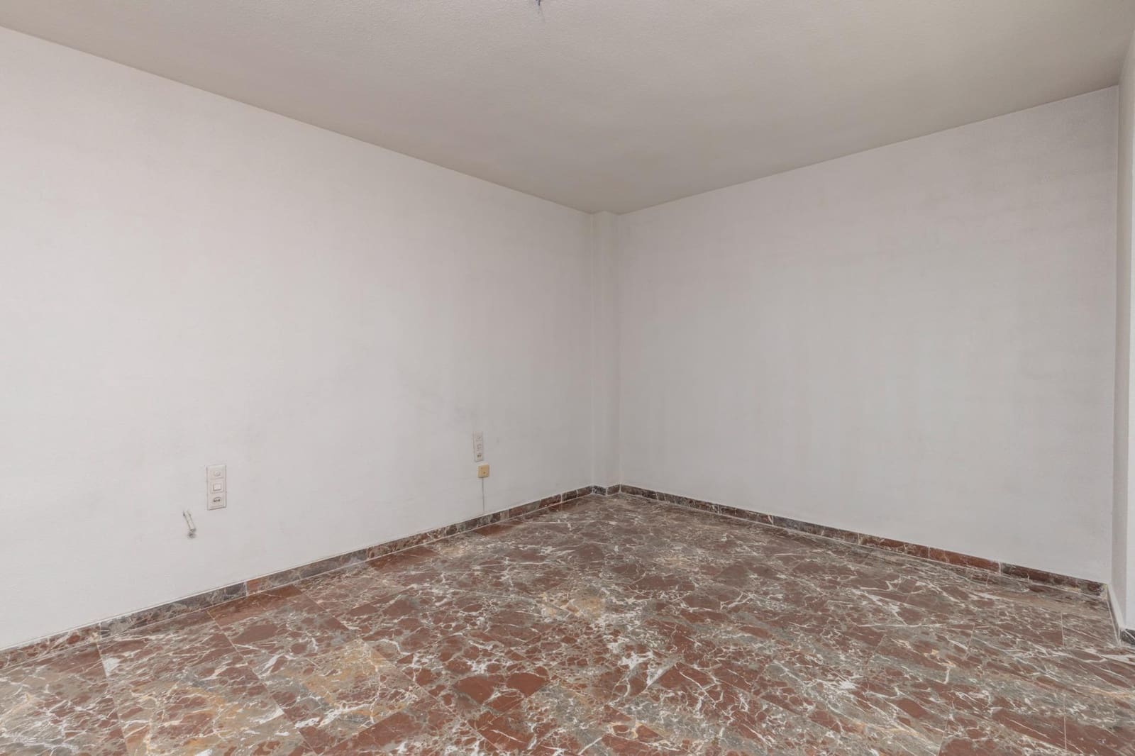 5 soverom Leilighet til salgs i Granada by med garasje - € 585 000 (Ref: 9965511)