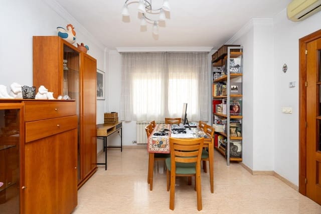 4 soveværelse Rækkehus til salg i Zaidin, Granada by med garage - € 495.000 (Ref: 9965513)