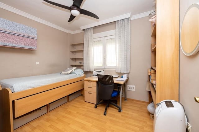 4 soveværelse Rækkehus til salg i Zaidin, Granada by med garage - € 495.000 (Ref: 9965513)