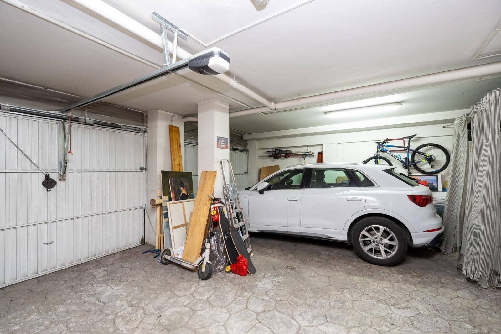 4 soveværelse Rækkehus til salg i Granada by med garage - € 495.000 (Ref: 9965513)