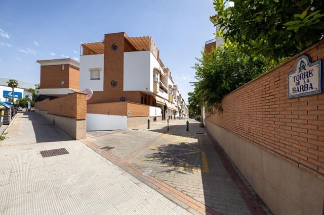 4 soveværelse Rækkehus til salg i Zaidin, Granada by med garage - € 495.000 (Ref: 9965513)
