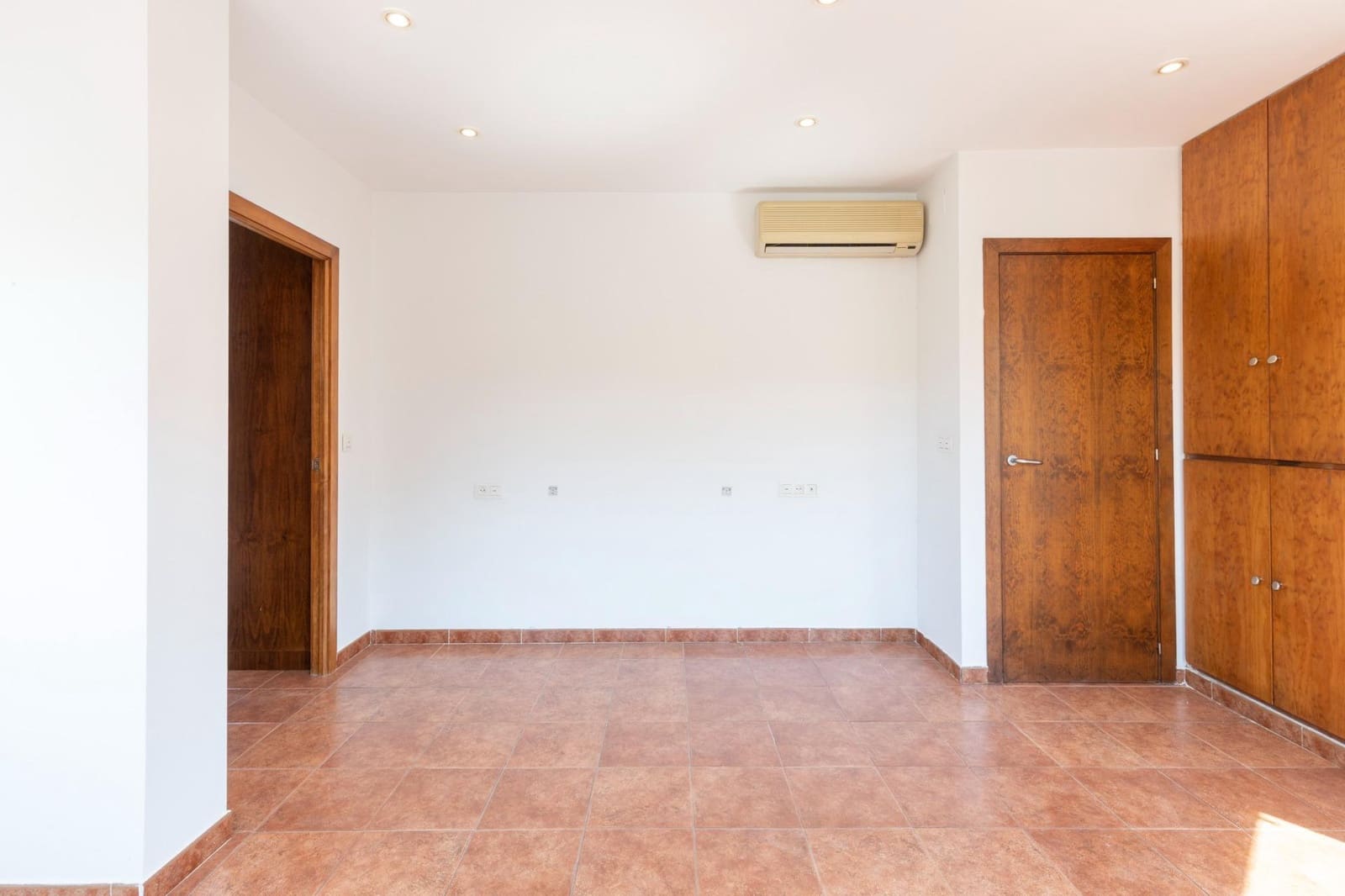 3 soveværelse Lejlighed til salg i Cajar med garage - € 209.000 (Ref: 9970807)