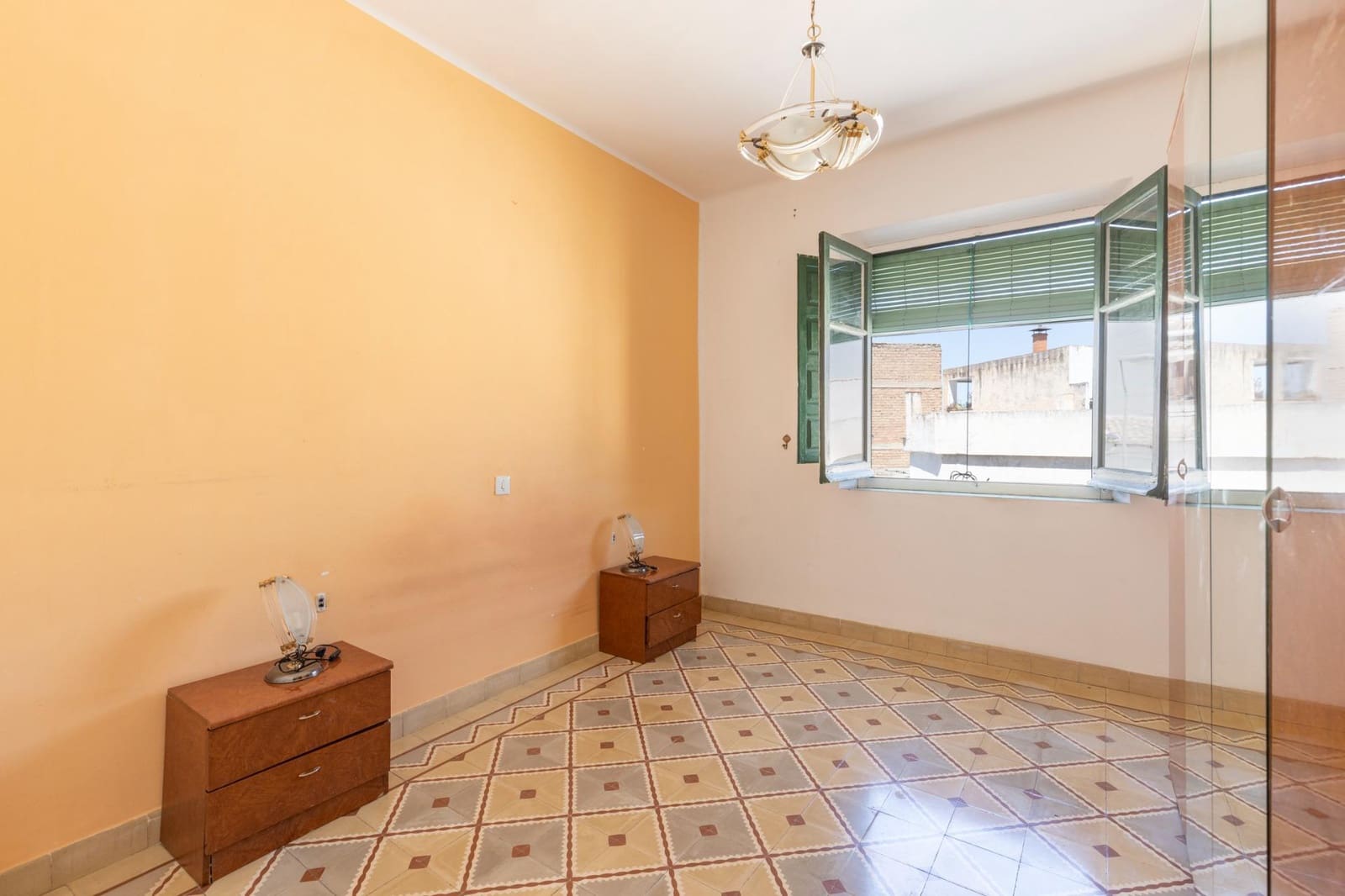 6 soverom Finca/Herregård til salgs i Granada by med svømmebasseng garasje - € 585 000 (Ref: 9970809)