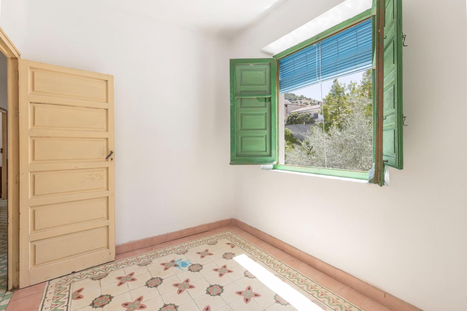 6 soverom Finca/Herregård til salgs i Granada by med svømmebasseng garasje - € 585 000 (Ref: 9970809)