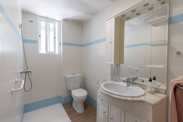 6 Zimmer Finca/Landgut zu verkaufen in Albaicin, Granada Stadt mit Pool Garage - 585.000 € (Ref: 9970809)