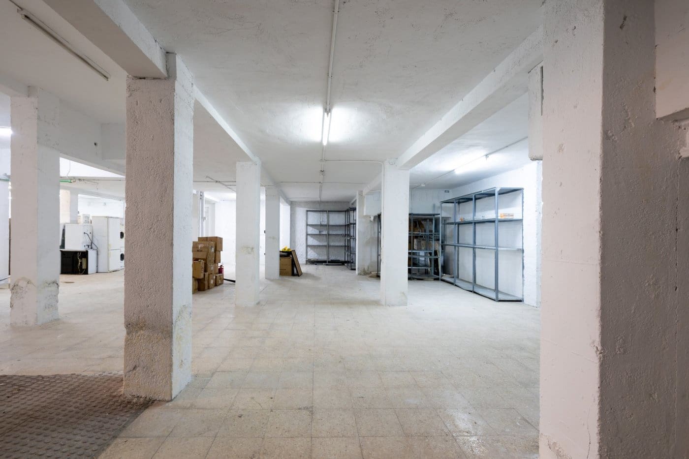 Garage til salg i Granada by - € 158.000 (Ref: 9970811)