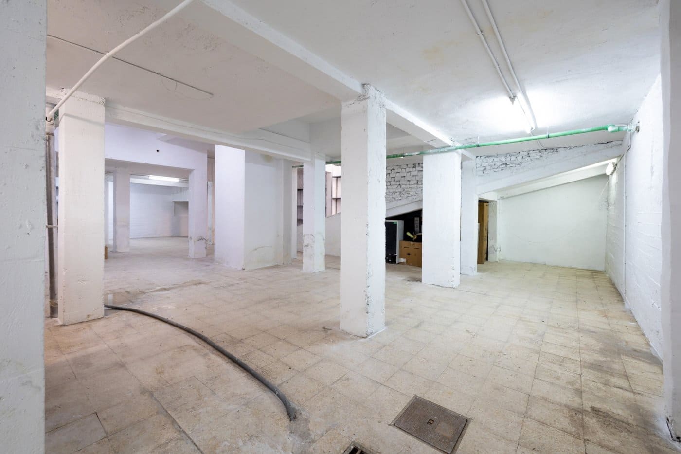Garage til salg i Granada by - € 158.000 (Ref: 9970811)