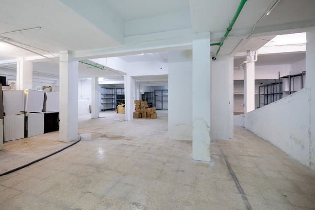 Garage til salg i Granada by - € 158.000 (Ref: 9970811)