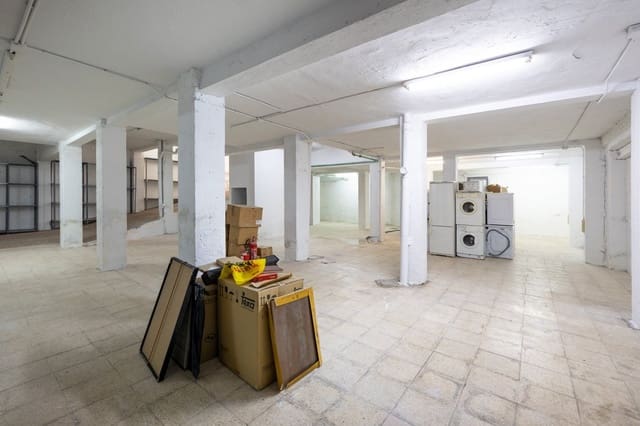 Garage til salg i Granada by - € 158.000 (Ref: 9970811)