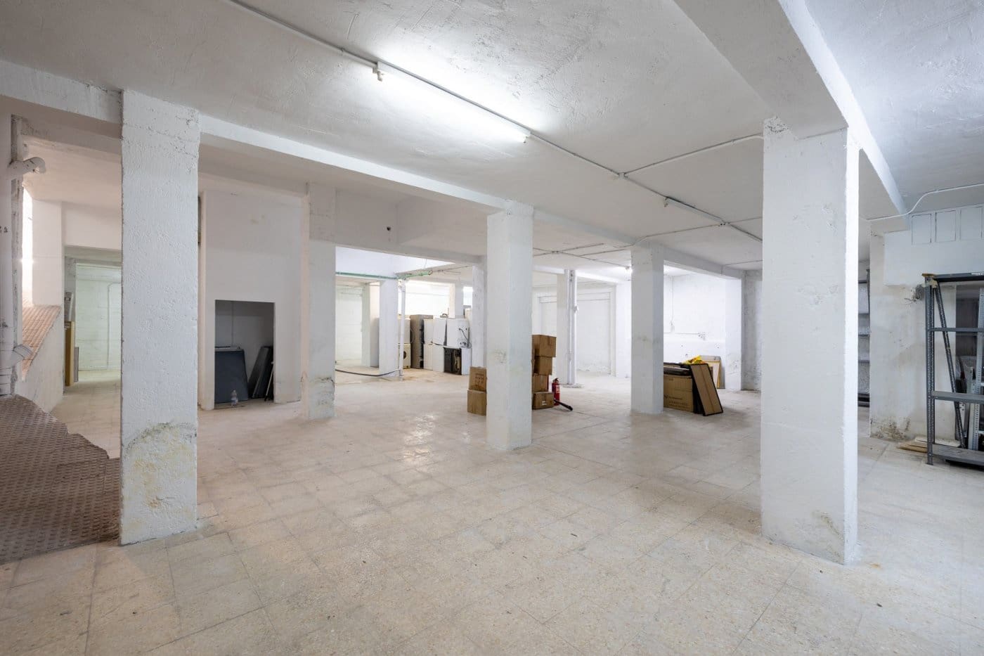Garage til salg i Granada by - € 158.000 (Ref: 9970811)