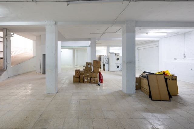 Garage til salg i Granada by - € 158.000 (Ref: 9970811)