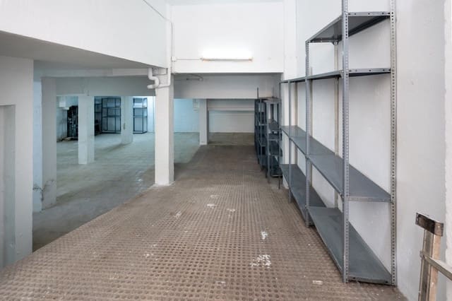 Garage til salg i Granada by - € 158.000 (Ref: 9970811)