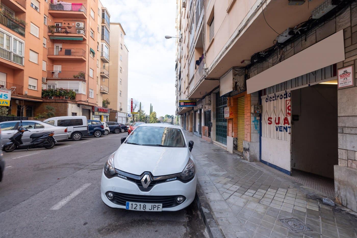 Garage til salg i Granada by - € 158.000 (Ref: 9970811)
