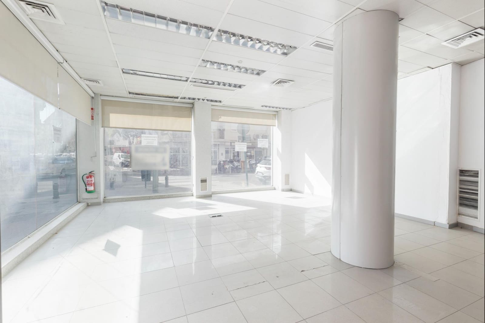 1 bedroom Commercial for sale in Granada city - € 170,000 (Ref: 9970812)