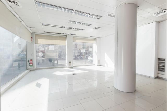 1 slaapkamer Commercieel te koop in Zaidin, Granada stad - € 170.000 (Ref: 9970812)