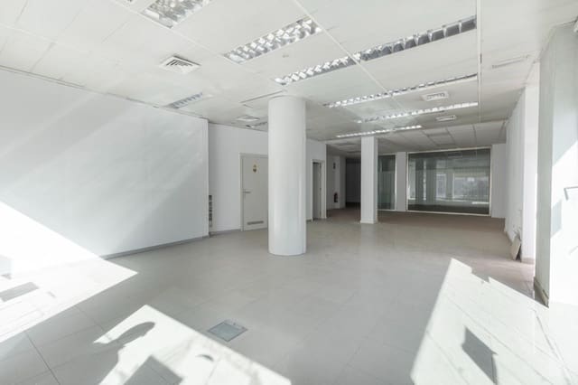 1 slaapkamer Commercieel te koop in Zaidin, Granada stad - € 170.000 (Ref: 9970812)