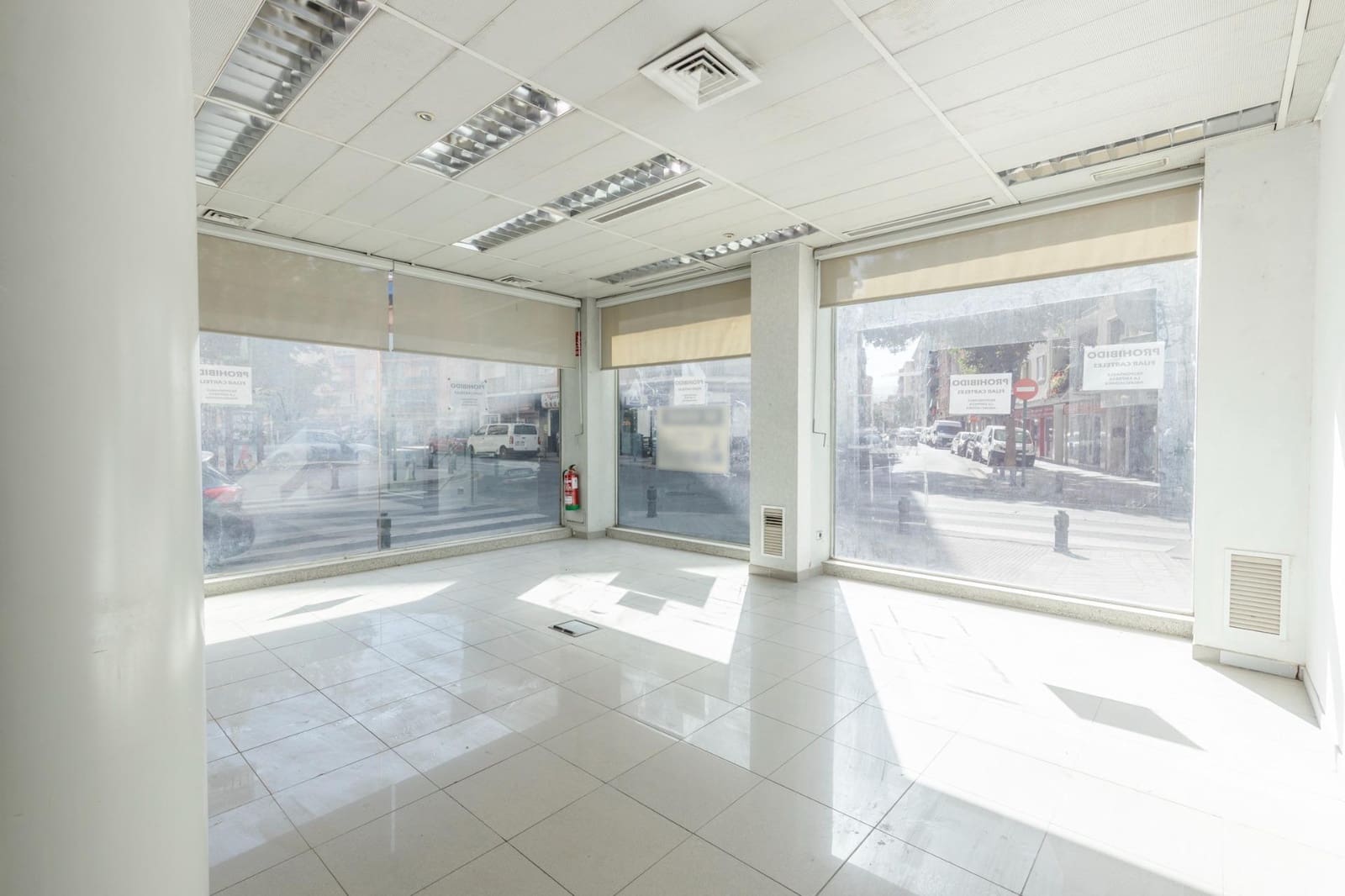 1 bedroom Commercial for sale in Granada city - € 170,000 (Ref: 9970812)