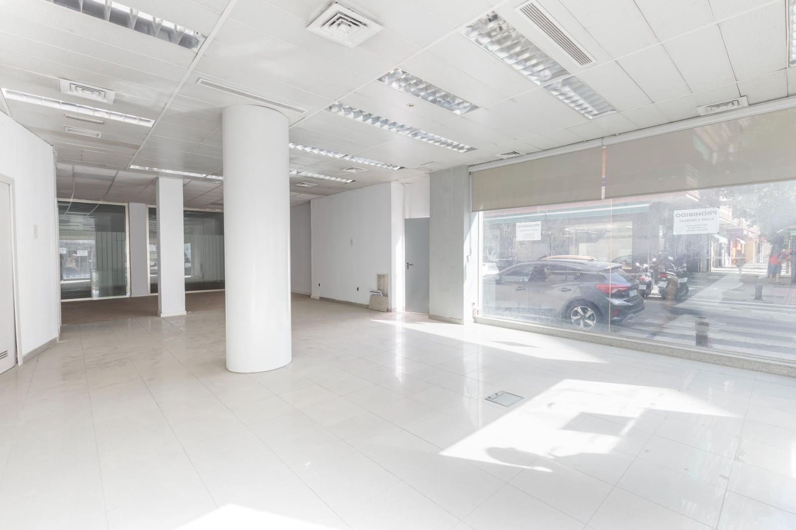 1 bedroom Commercial for sale in Granada city - € 170,000 (Ref: 9970812)