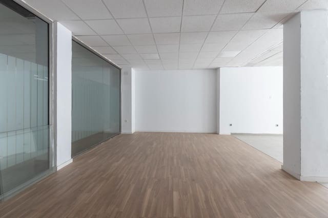 1 slaapkamer Commercieel te koop in Zaidin, Granada stad - € 170.000 (Ref: 9970812)