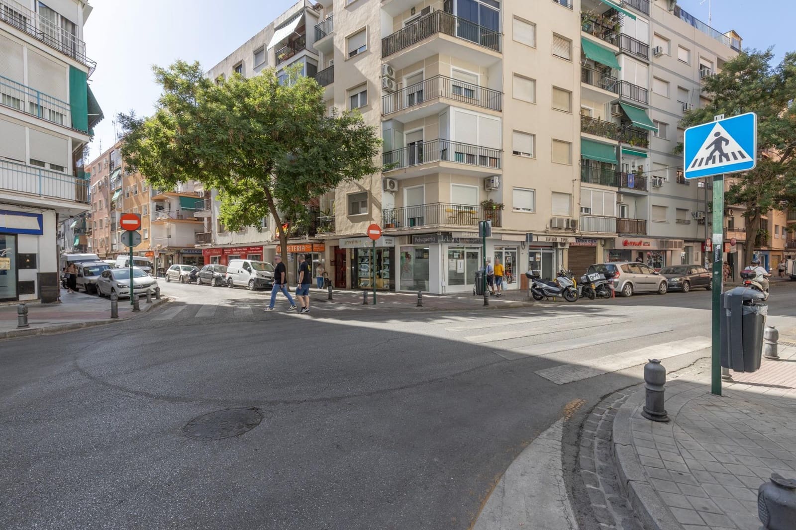 1 bedroom Commercial for sale in Granada city - € 170,000 (Ref: 9970812)