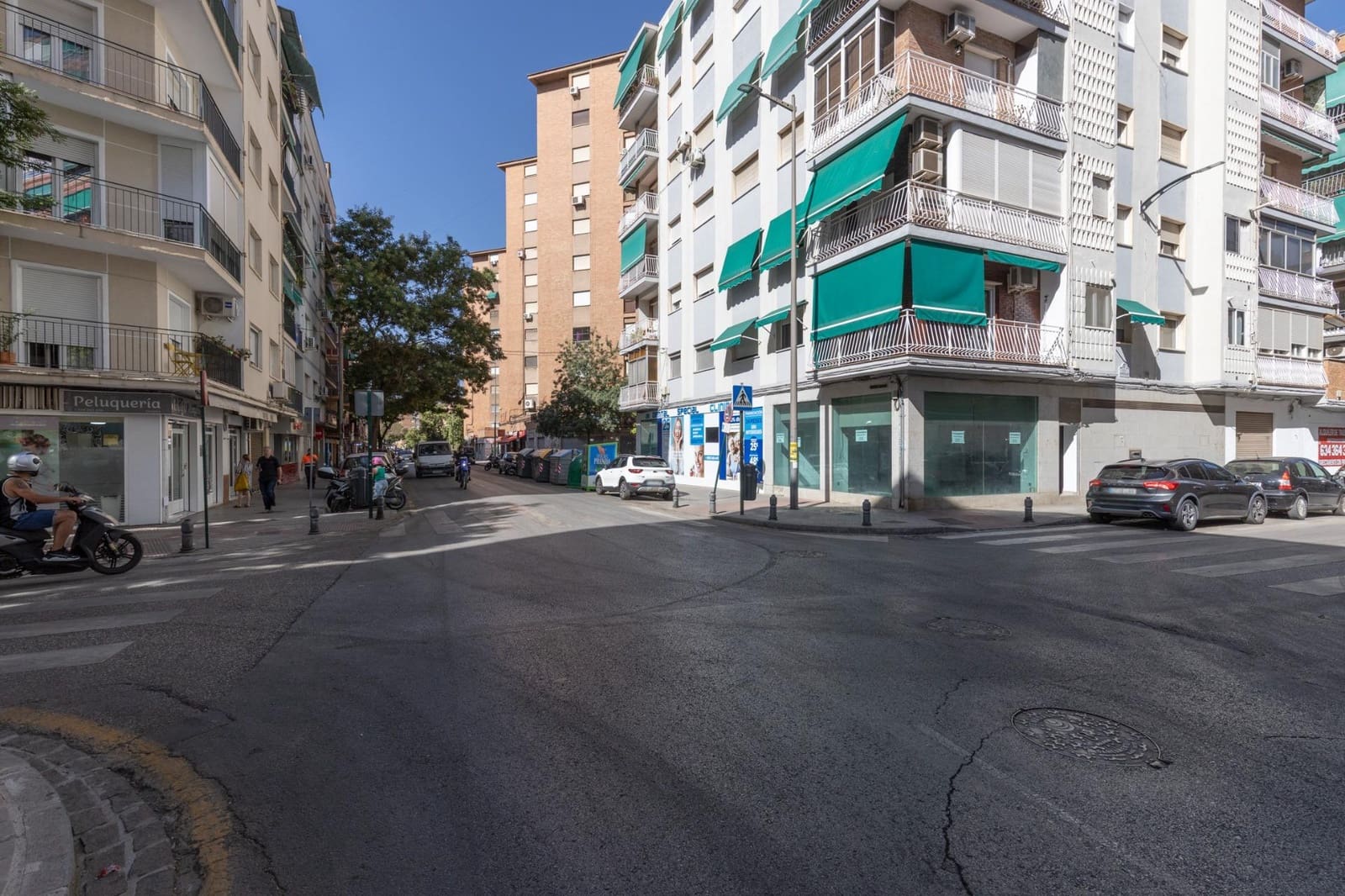 1 bedroom Commercial for sale in Granada city - € 170,000 (Ref: 9970812)
