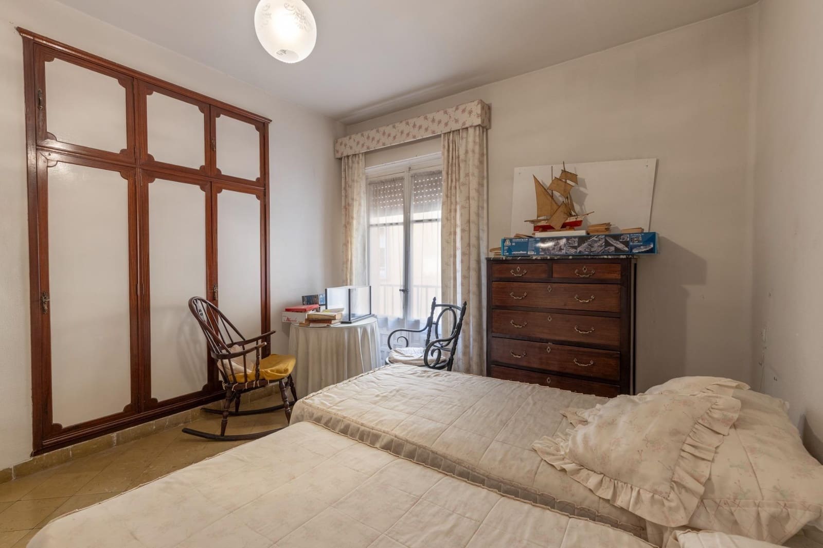 5 bedroom Flat for sale in Granada city - € 650,000 (Ref: 9973531)