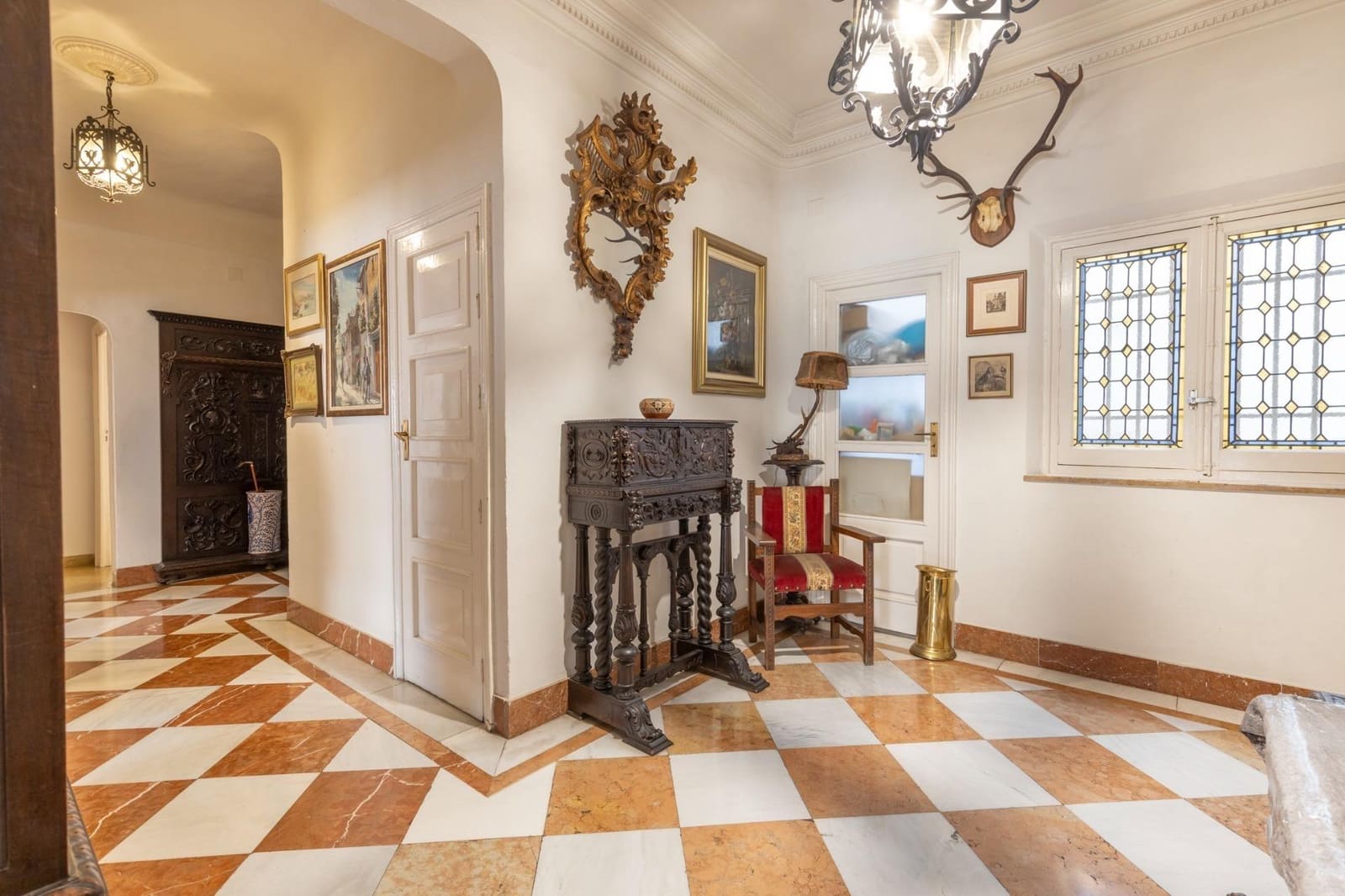 5 bedroom Flat for sale in Granada city - € 650,000 (Ref: 9973531)