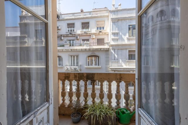5 quarto Apartamento para venda em Centro, Granada cidade - 650 000 € (Ref: 9973531)